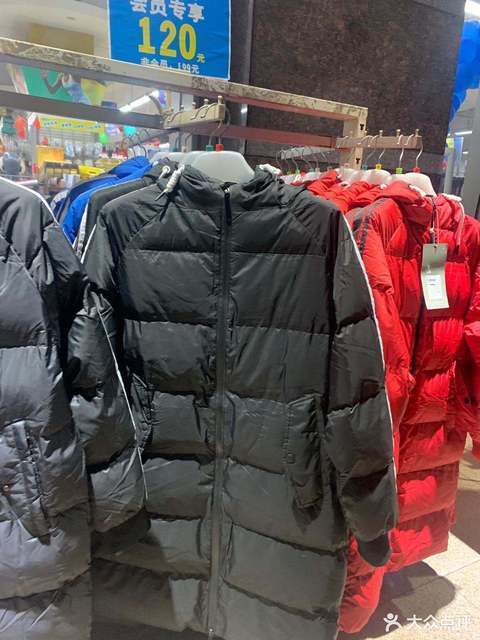 双星名人工厂店鞋帽零售 品牌直供的平价消费新选择
